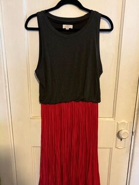 LOFT Two-Tone Sleeveless Maxi Dress in Charcoal and Dark Pink